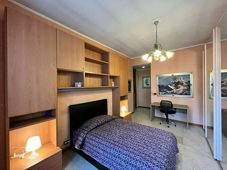 Immagine 1 di Camera in affitto  in Via San Marino a Torino