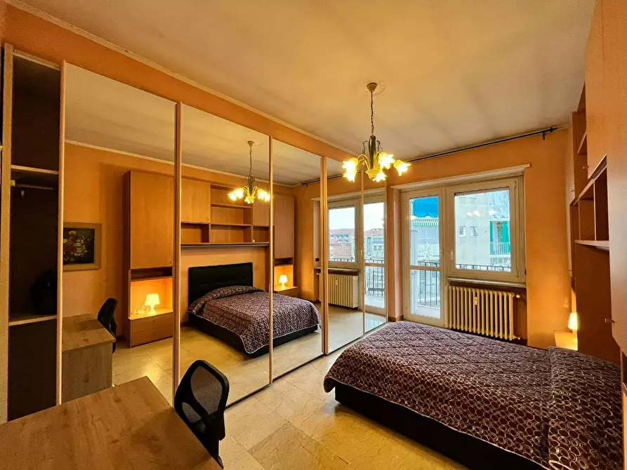 Immagine 2 di Camera in affitto  in Via San Marino a Torino