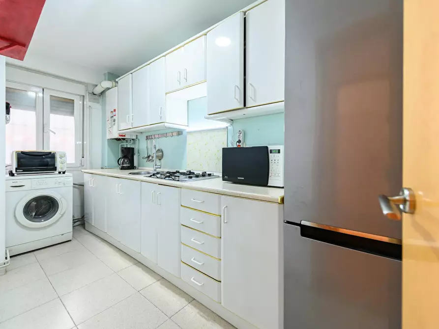 Immagine 3 di Appartamento in affitto  in Calle de Benidorm a Madrid