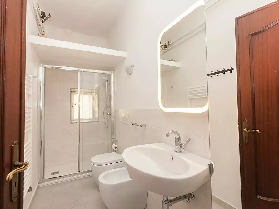 Immagine 5 di Camera in affitto  in Corso Buenos Aires a Genova