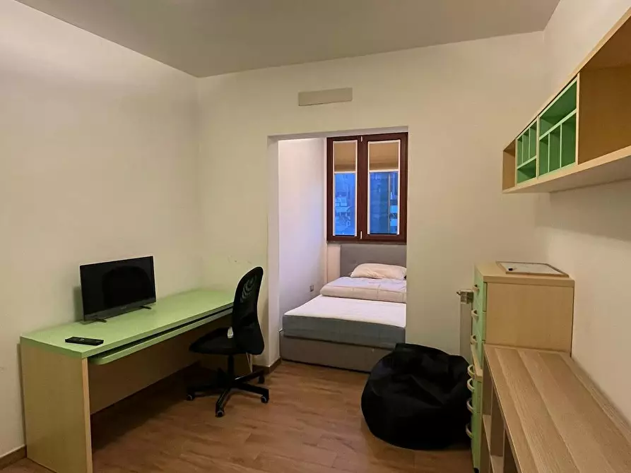 Immagine 1 di Camera in affitto  in Viale Londra a Roma