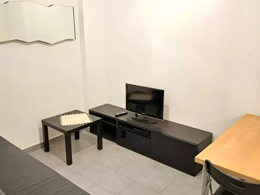 Immagine 4 di Appartamento in affitto  in Via Giacomo Bresadola a Roma