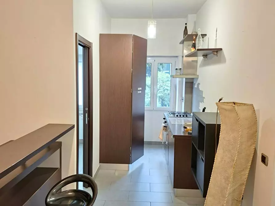 Immagine 6 di Appartamento in affitto  in Via Giacomo Bresadola a Roma