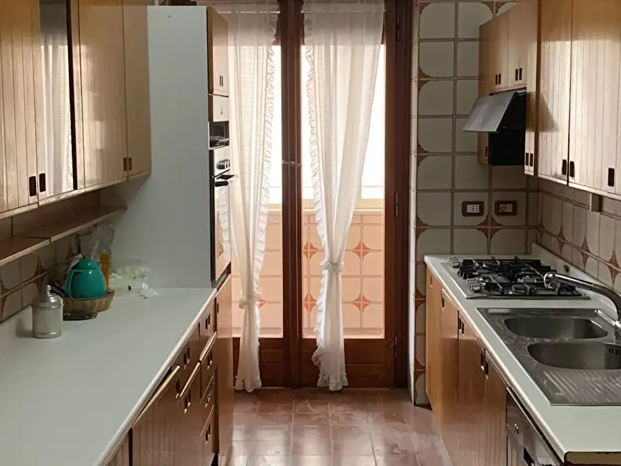 Immagine 10 di Camera in affitto  in Via Ogliastra a Roma