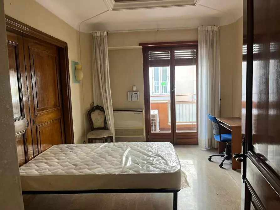 Immagine 9 di Camera in affitto  in Via Ogliastra a Roma