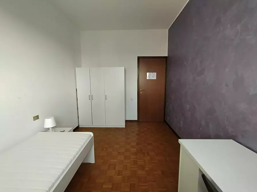 Immagine 2 di Camera in affitto  in Via Marco Polo a Corsico