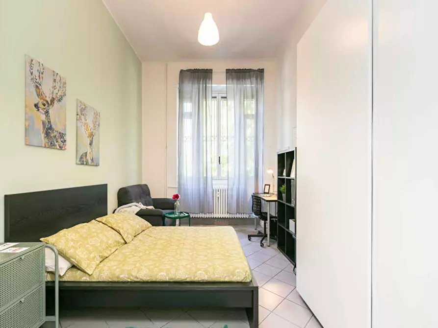 Immagine 1 di Camera in affitto  in Via Lipari a Milano
