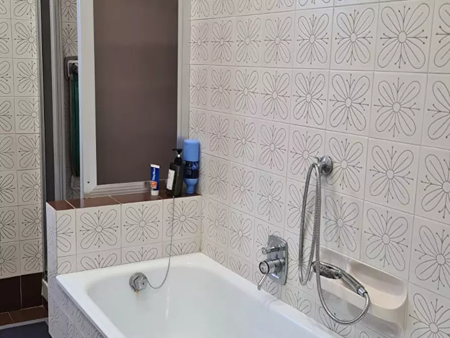 Immagine 9 di Camera condivisa in affitto  in Via Gioacchino Murat a Trieste