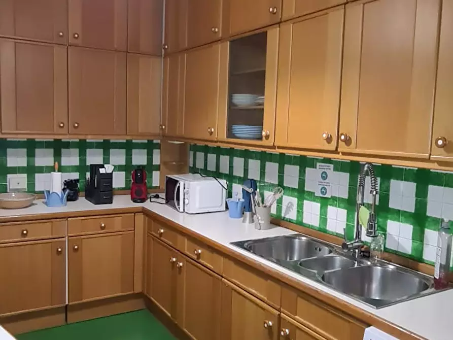 Immagine 10 di Camera condivisa in affitto  in Via Gioacchino Murat a Trieste