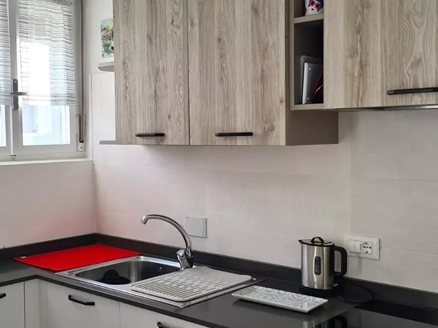 Immagine 10 di Appartamento in affitto  in Via Fabio Severo a Trieste