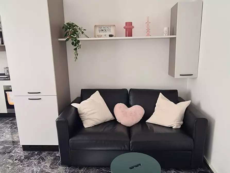 Immagine 3 di Appartamento in affitto  in Via Fabio Severo a Trieste