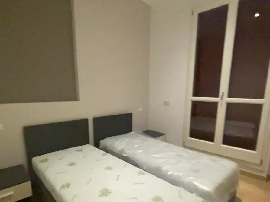 Immagine 7 di Appartamento in affitto  in Piazza di Porta Ravegnana a Bologna