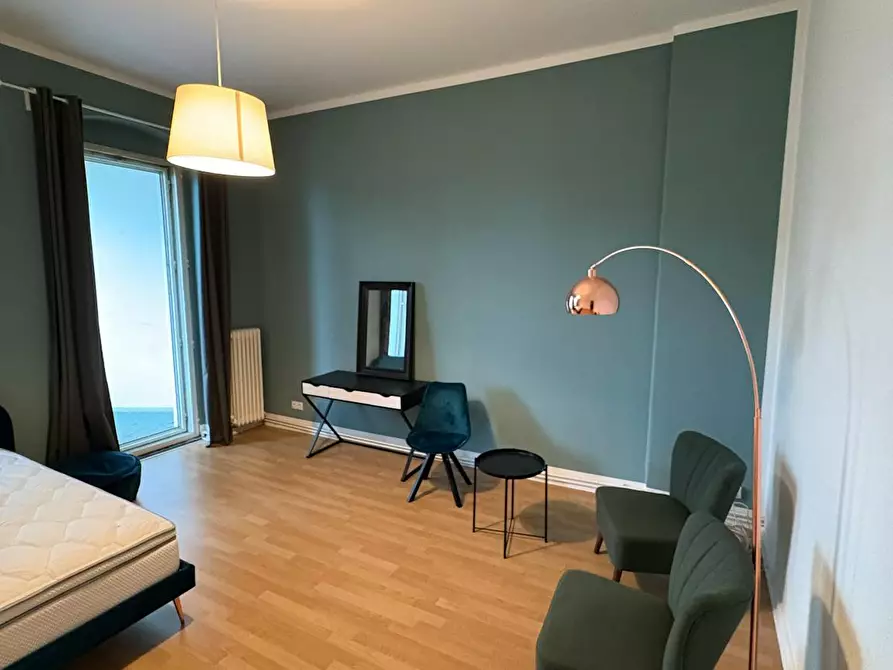 Immagine 1 di Camera in affitto  in Ringbahnstraße a Berlin