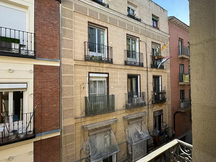Immagine 6 di Camera in affitto  in Calle de Caravaca a Madrid