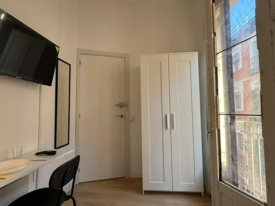 Immagine 4 di Camera in affitto  in Calle de Caravaca a Madrid