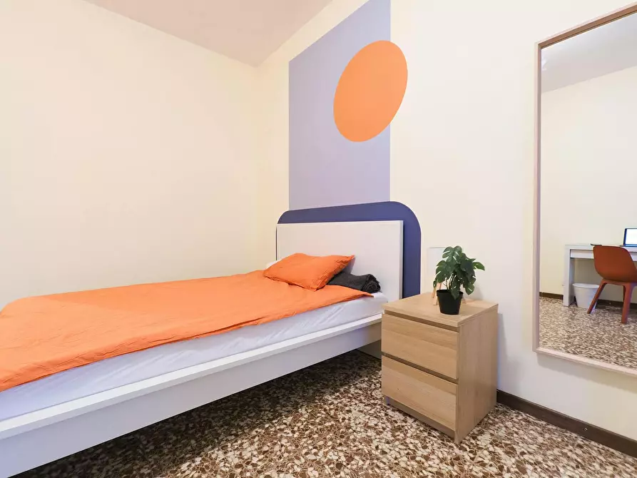 Immagine 3 di Camera in affitto  in Largo Tel Aviv a Milano
