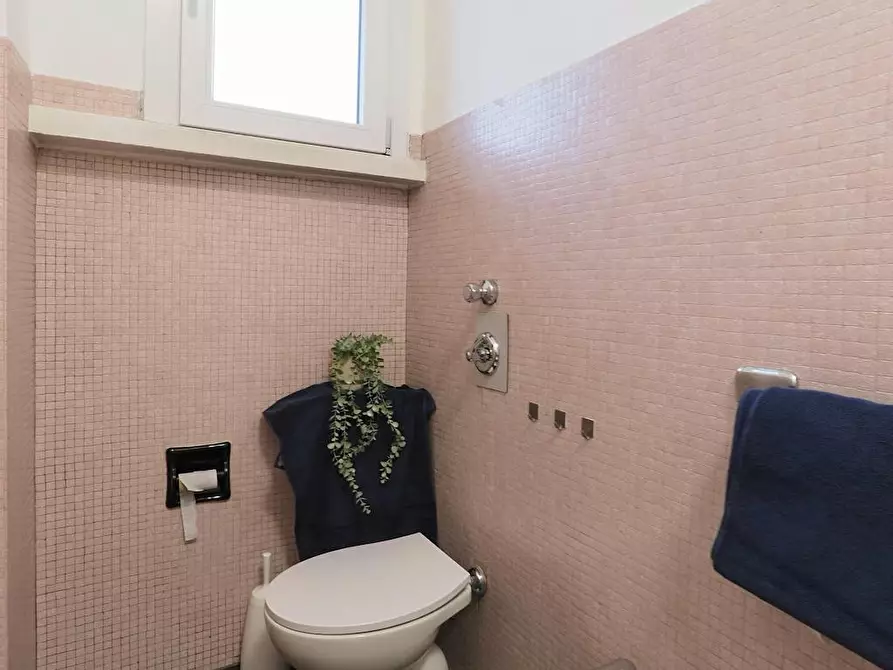 Immagine 8 di Camera in affitto  in Largo Tel Aviv a Milano