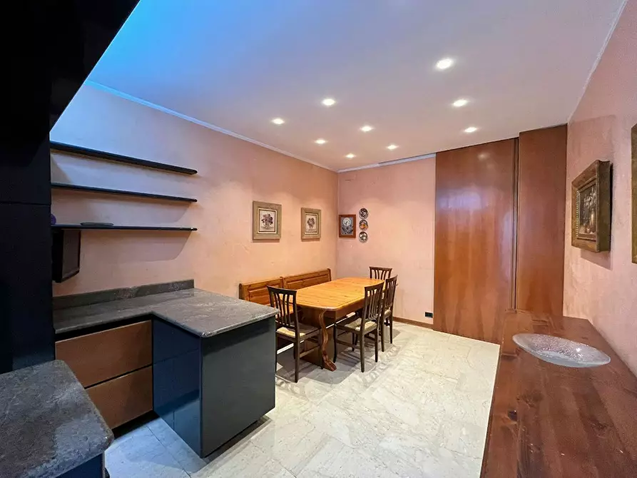 Immagine 10 di Camera in affitto  in Via San Marino a Torino