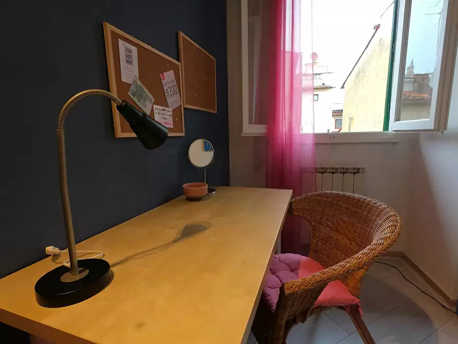 Immagine 3 di Camera in affitto  in Via della Vigna Vecchia a Firenze