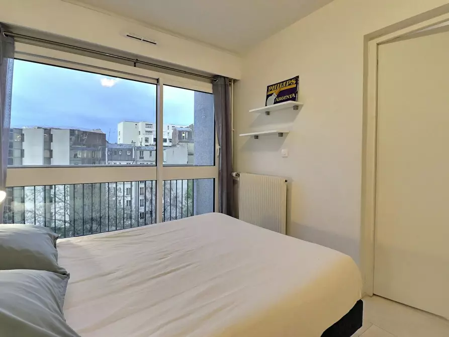 Immagine 10 di Appartamento in affitto  in Rue Vauvenargues a Paris 18