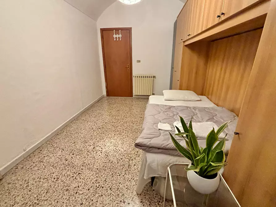 Immagine 5 di Camera in affitto  in Via Bernardino Galliari a Torino