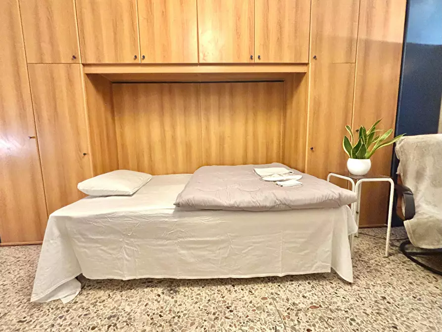 Immagine 6 di Camera in affitto  in Via Bernardino Galliari a Torino