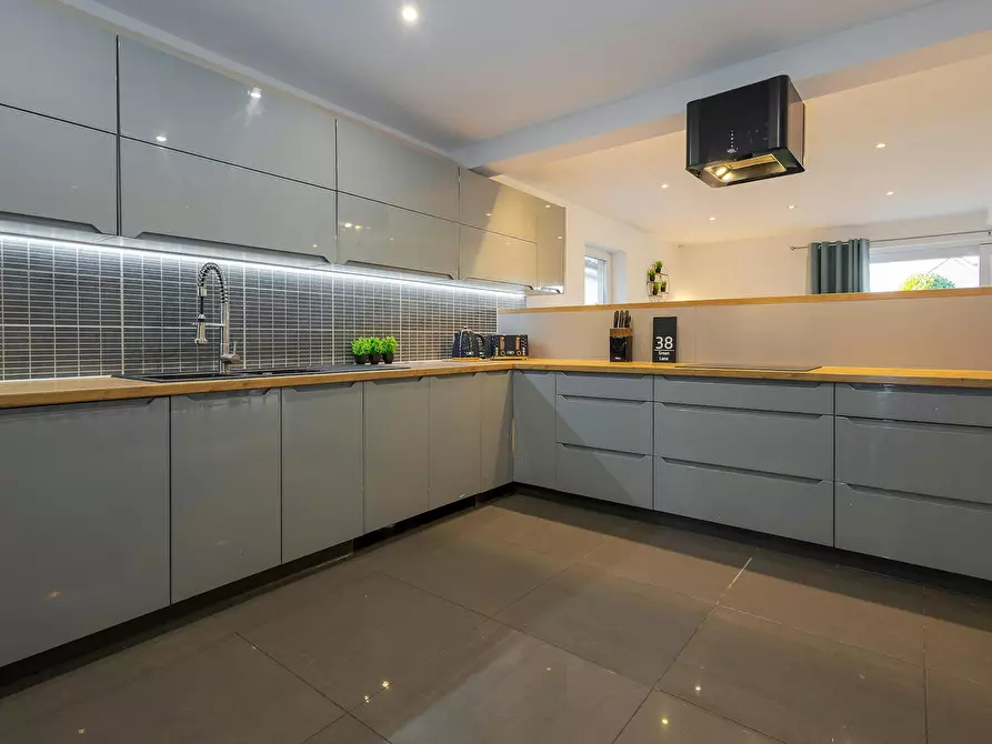 Immagine 3 di Casa indipendente in affitto  in Green Lane a 