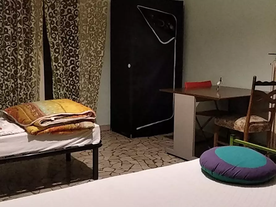 Immagine 1 di Camera in affitto  in Via Alberto Massone a Bologna