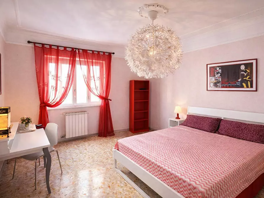 Immagine 5 di Camera in affitto  in Via Antonio Raimondi a Roma