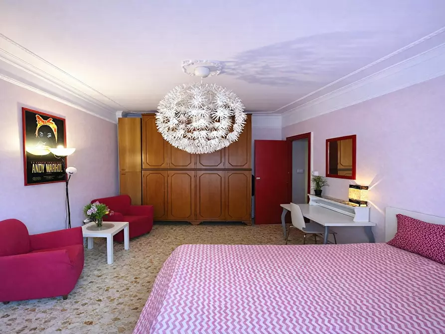 Immagine 10 di Camera in affitto  in Via Antonio Raimondi a Roma