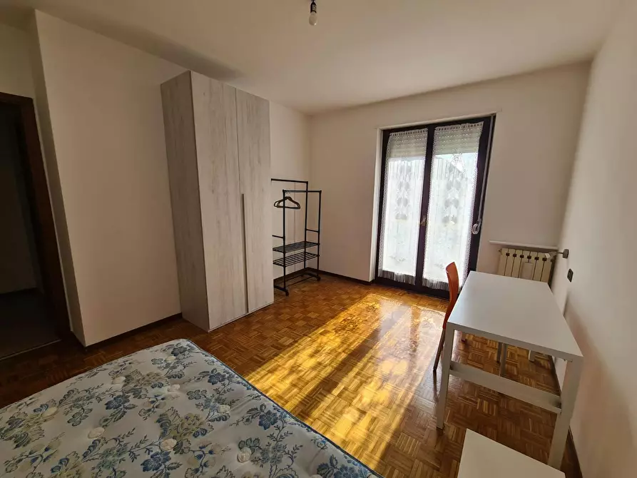 Immagine 4 di Camera condivisa in affitto  in Passaggio IV Novembre a Ardesio