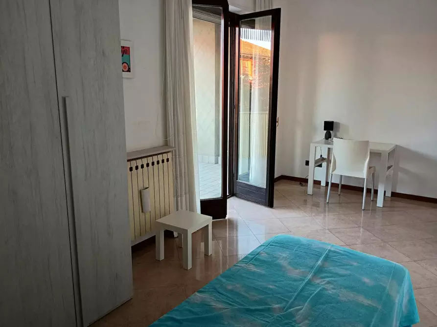 Immagine 3 di Camera condivisa in affitto  in Passaggio IV Novembre a Ardesio