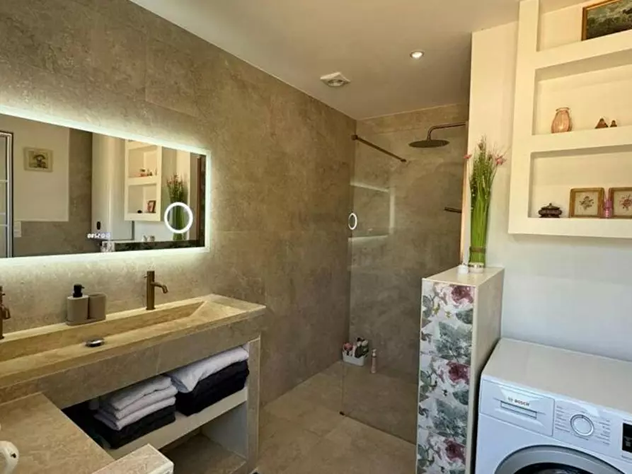 Immagine 2 di Casa indipendente in affitto  in Avenue des Bastides a Pourrières