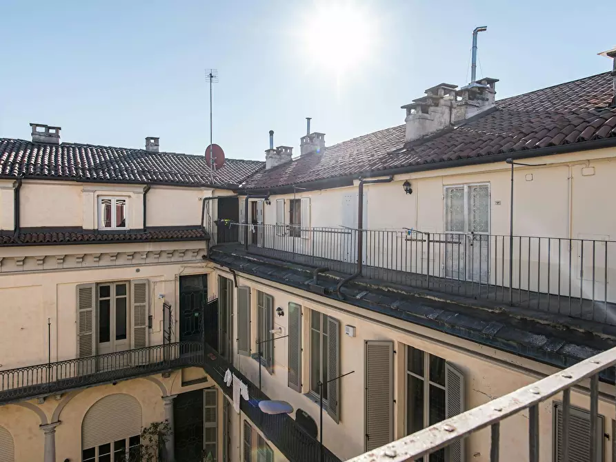 Immagine 10 di Appartamento in affitto  in Via della Consolata a Torino