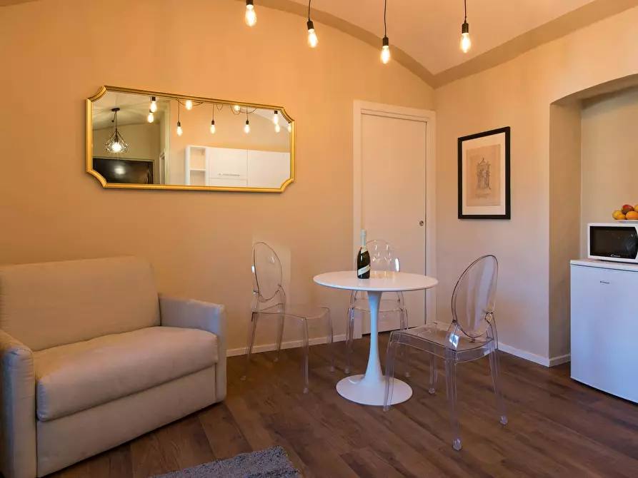 Immagine 2 di Appartamento in affitto  in Via della Consolata a Torino