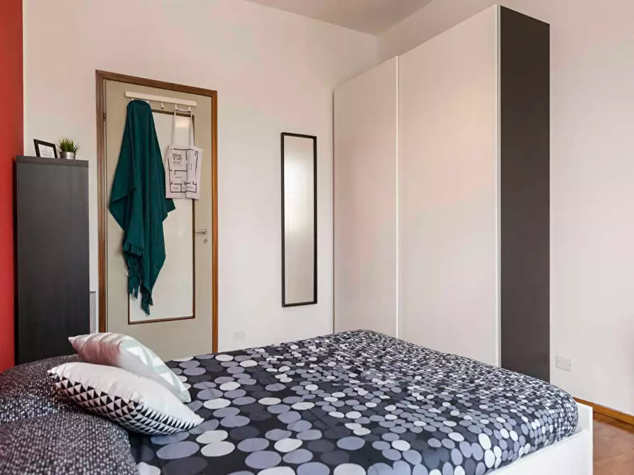 Immagine 5 di Camera in affitto  in Via Ginestre a Buccinasco