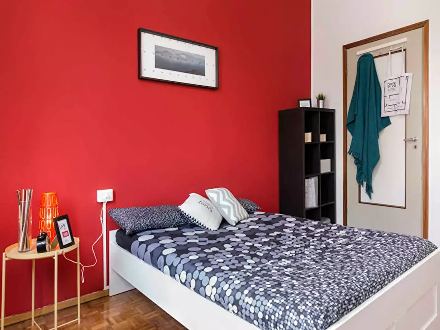 Immagine 4 di Camera in affitto  in Via Ginestre a Buccinasco