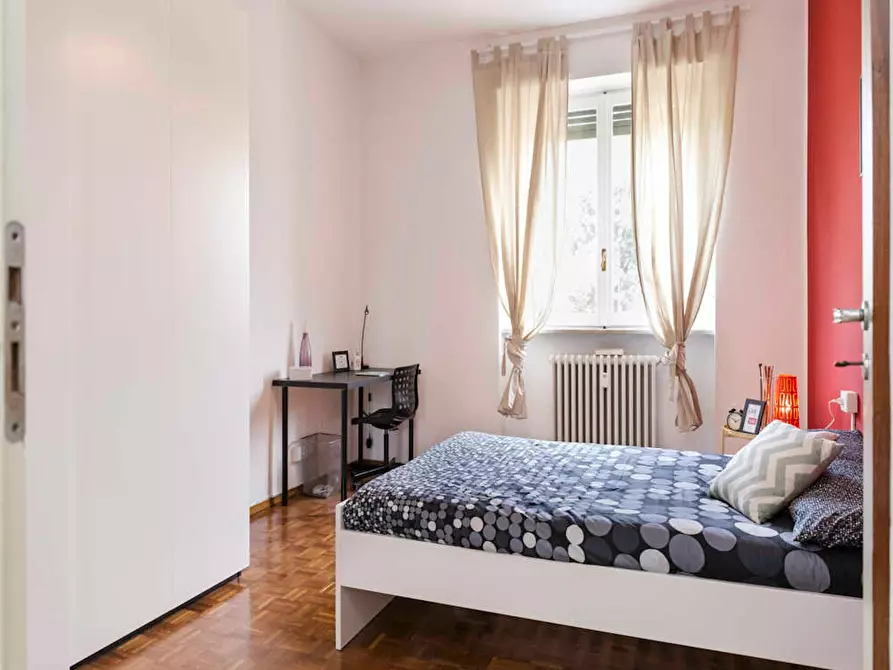 Immagine 2 di Camera in affitto  in Via Ginestre a Buccinasco