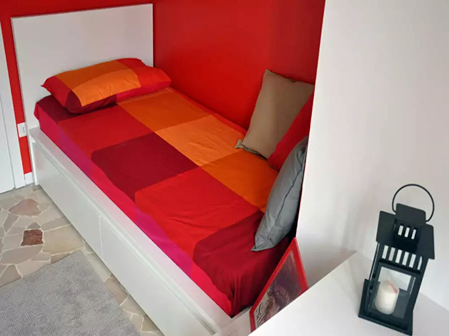 Immagine 1 di Camera in affitto  in Via Gaeta a Milano