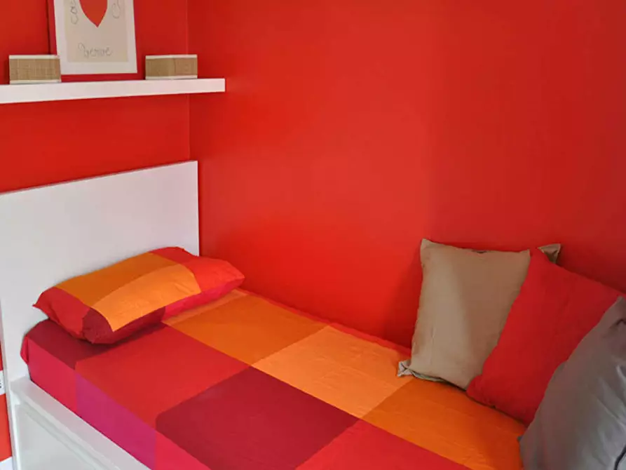 Immagine 3 di Camera in affitto  in Via Gaeta a Milano