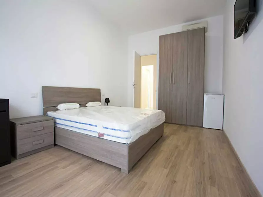 Immagine 1 di Camera in affitto  in Via Rodolfo Farneti a Milano