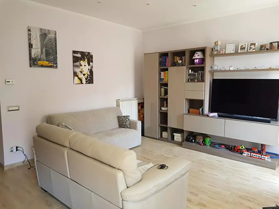 Immagine 1 di Appartamento in affitto  in Via Paestum a Roma