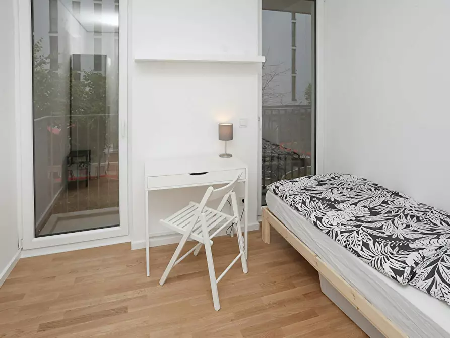 Immagine 2 di Camera in affitto  in Bernhard-Weiß-Straße a Berlin