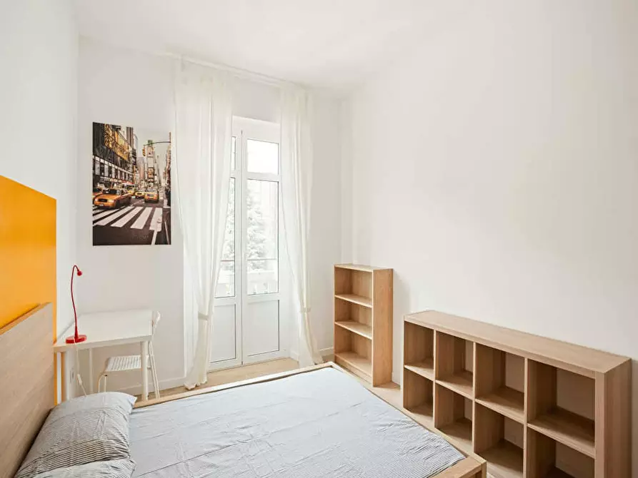 Immagine 2 di Camera in affitto  in Viale Legioni Romane a Milano