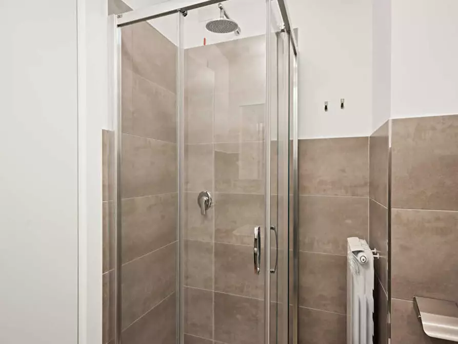 Immagine 9 di Camera in affitto  in Viale Legioni Romane a Milano