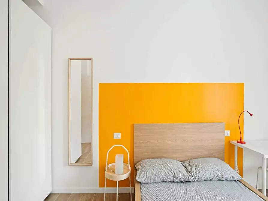 Immagine 4 di Camera in affitto  in Viale Legioni Romane a Milano