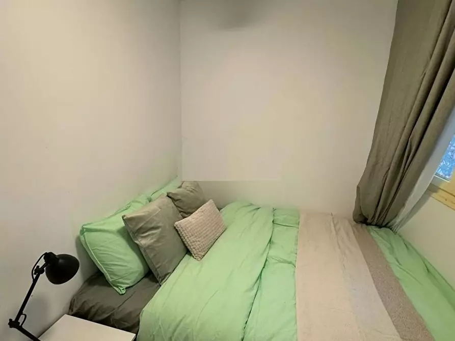 Immagine 1 di Camera in affitto  in Carrer del Mestre Victoriano Andres a El Realon