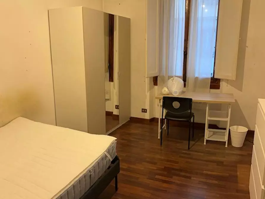 Immagine 3 di Camera in affitto  in Via Celestino Bianchi a Firenze