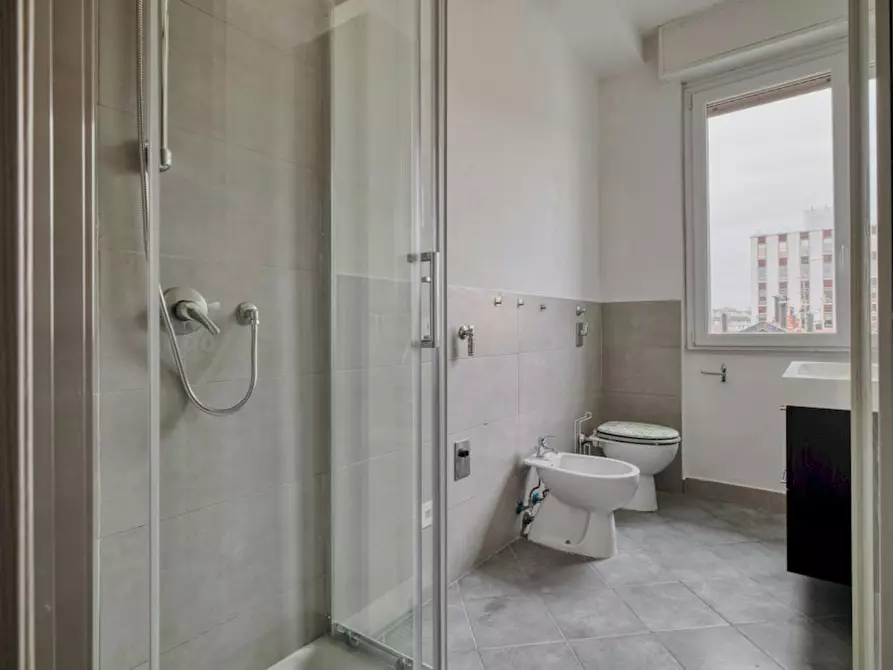 Immagine 9 di Camera in affitto  in Via Maniago a Milano