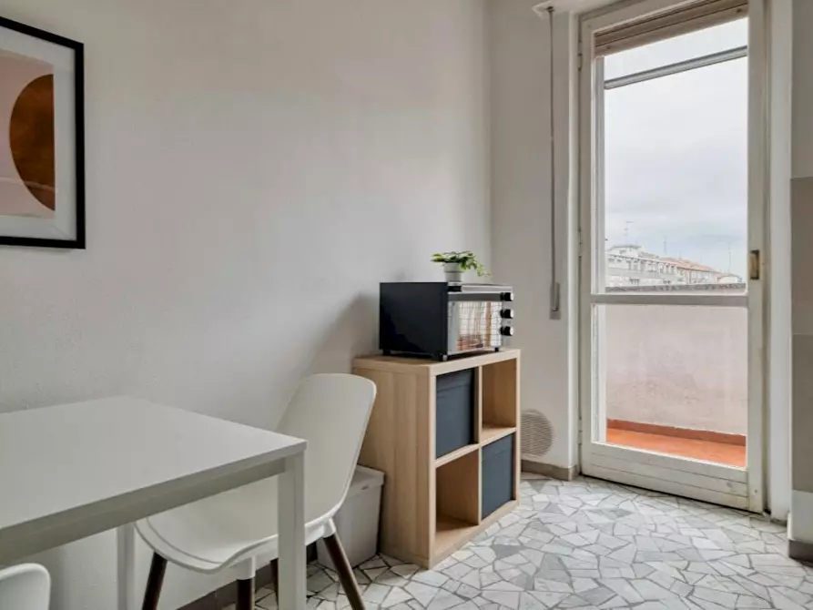 Immagine 3 di Camera in affitto  in Via Maniago a Milano